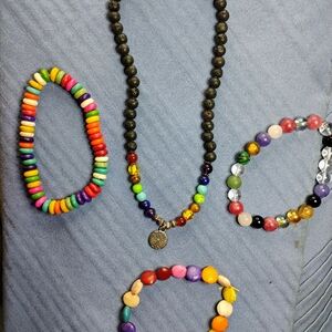 🛑 PRICE IS FIRM🛑 COLORFUL, NATURAL GEMSTONE BEADED NECKLACE AND BRACELET SET.